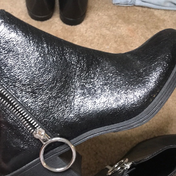 NEVER WORN! booties - Picture 4 of 4